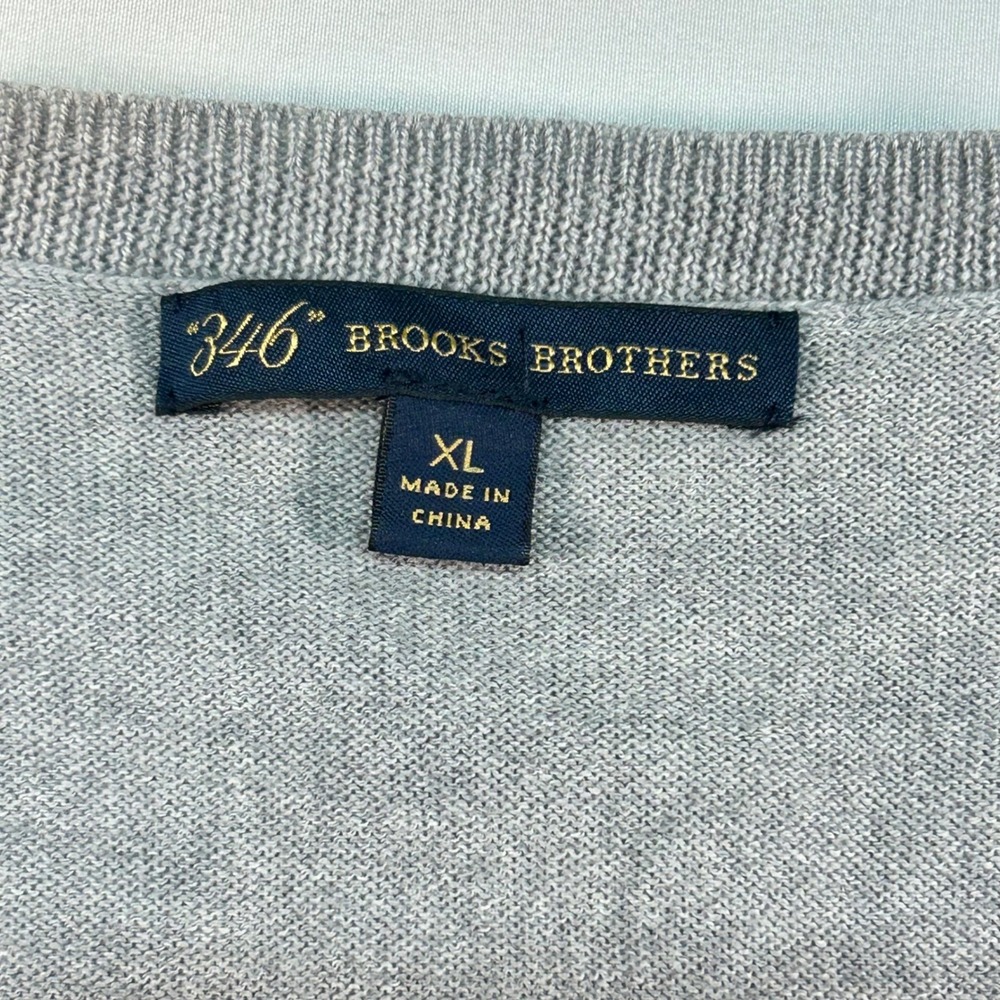 Brooks Brothers 346 Womens XL Gray Pink Argyle V-Neck 100% Merino Wool Sweater - Picture 2 of 7